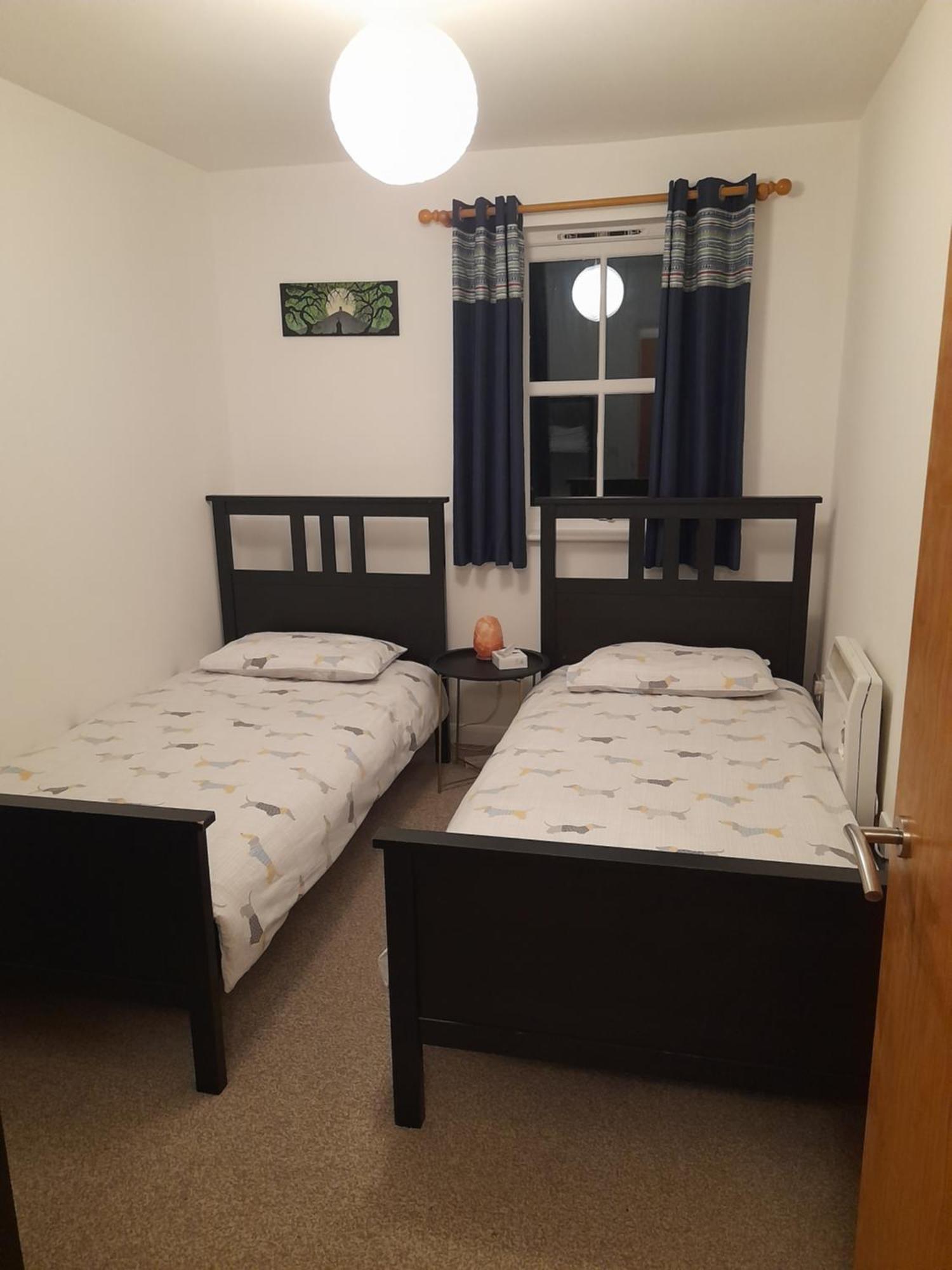 Glastonbury Town Center-Entire Apartment Kültér fotó